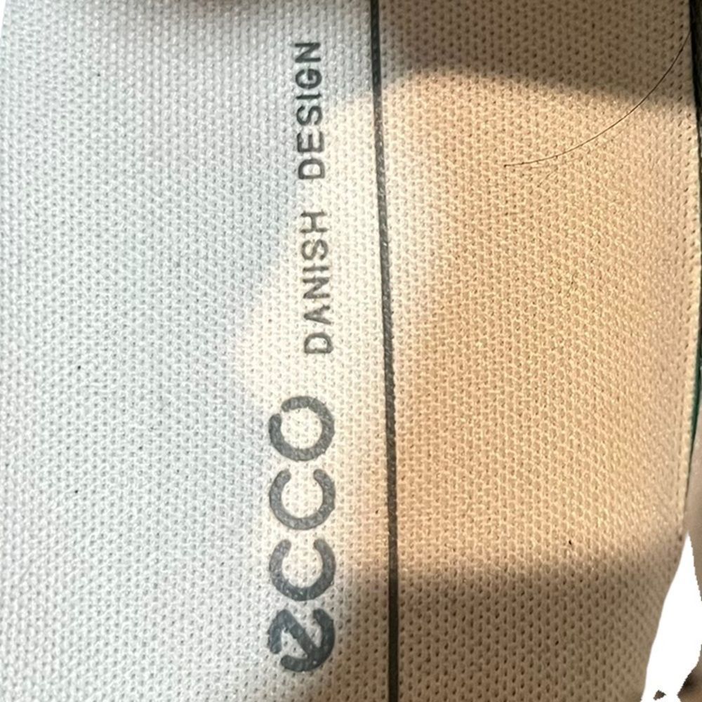 WOMEN'S ECCO SOFT ZIP HIGH TOP - Picture 3 of 4